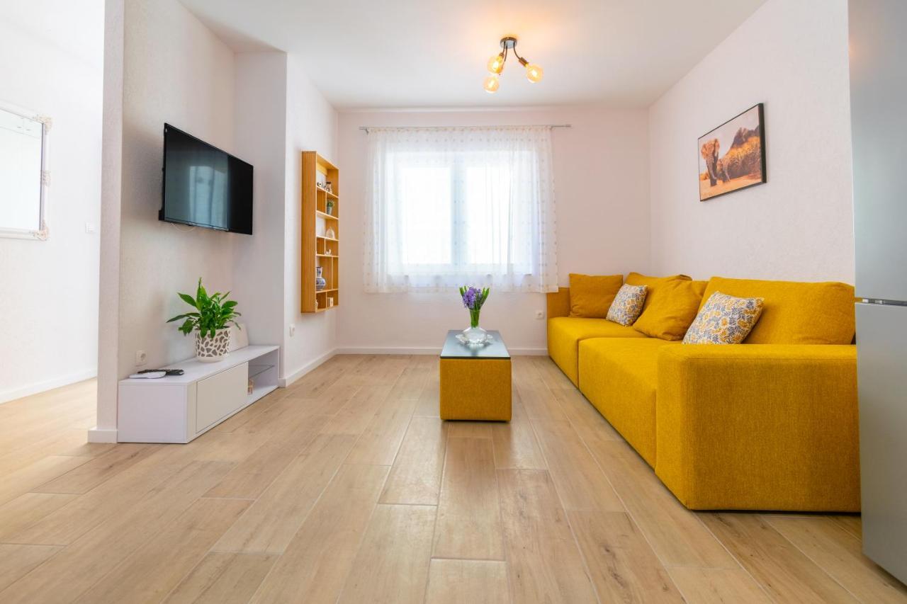 City Apartment 4 & 6 Makarska Exterior photo