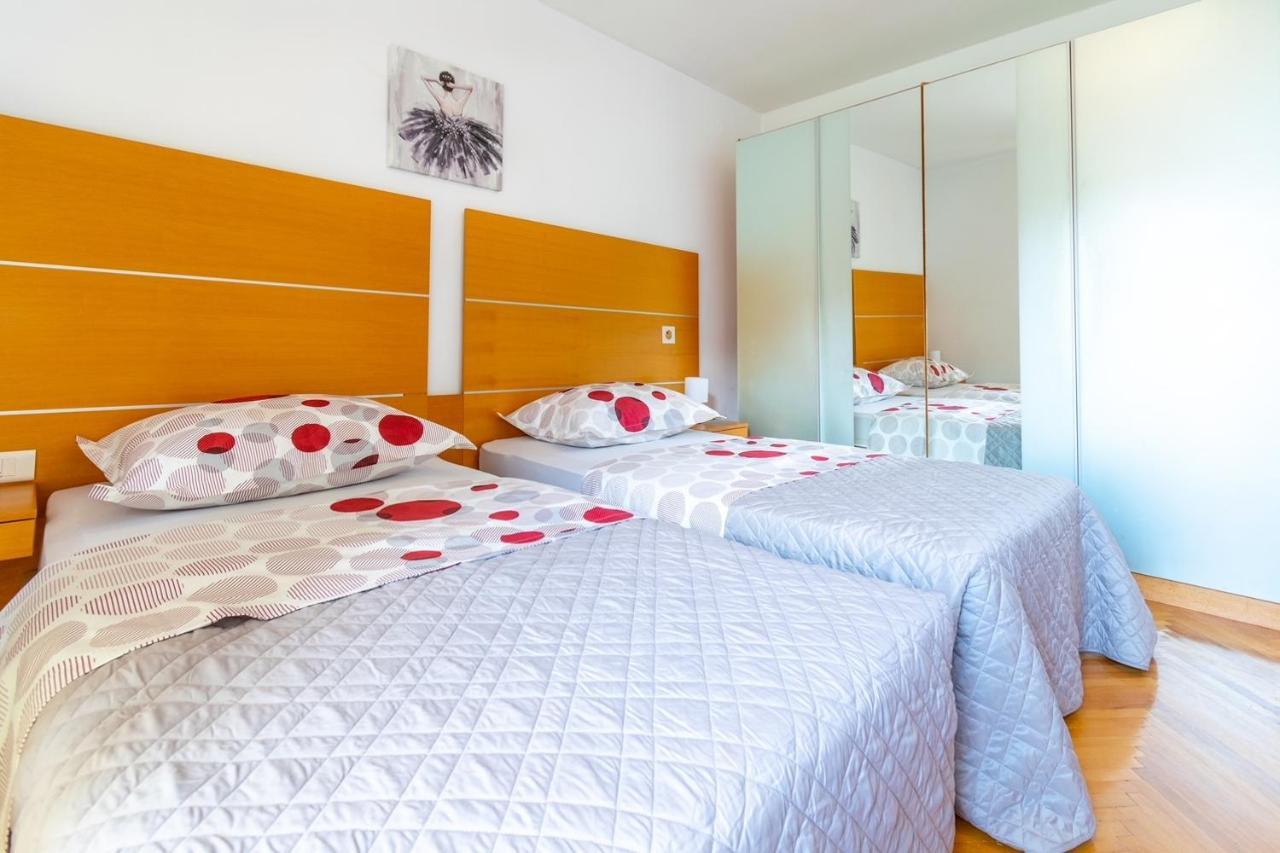 City Apartment 4 & 6 Makarska Exterior photo